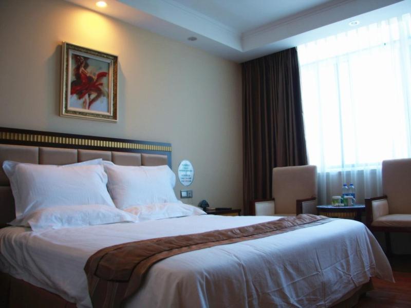 Greentree Inn Guangdong Shantou Chengjiang Road Business Hotel Dış mekan fotoğraf